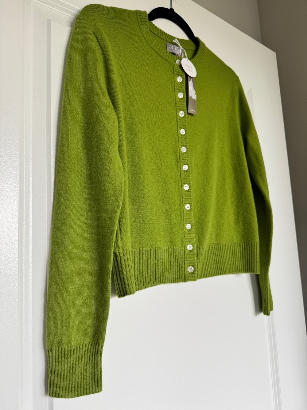 NWT J. CREW Women's Perfect Cashmere Cardigan August Peridot Size Extra Small XS - Picture 4 of 16